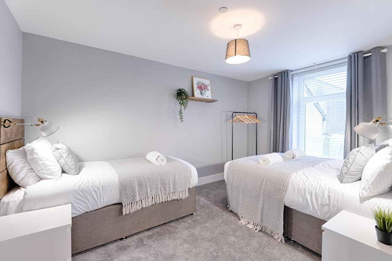 3Rm Flat, Smart Tv'S, Close To All Amenities Лланелли Экстерьер фото