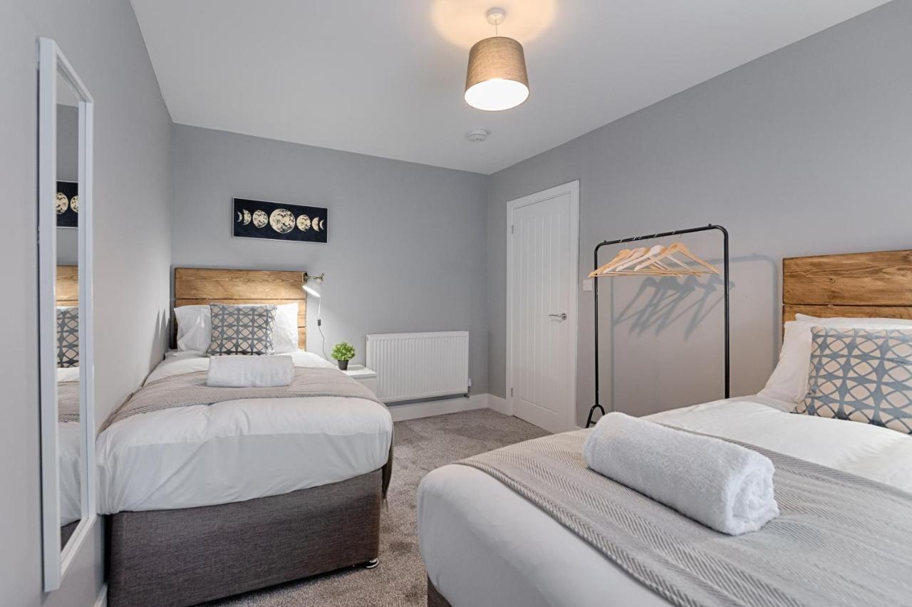 3Rm Flat, Smart Tv'S, Close To All Amenities Лланелли Экстерьер фото