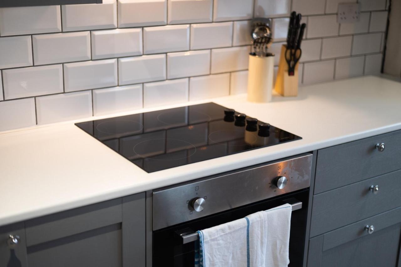 3Rm Flat, Smart Tv'S, Close To All Amenities Лланелли Экстерьер фото