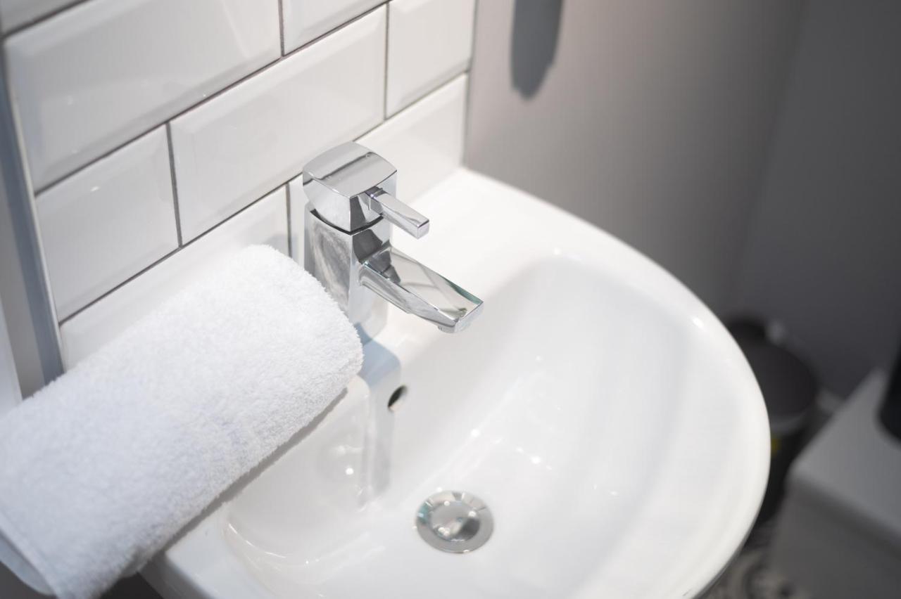 3Rm Flat, Smart Tv'S, Close To All Amenities Лланелли Экстерьер фото